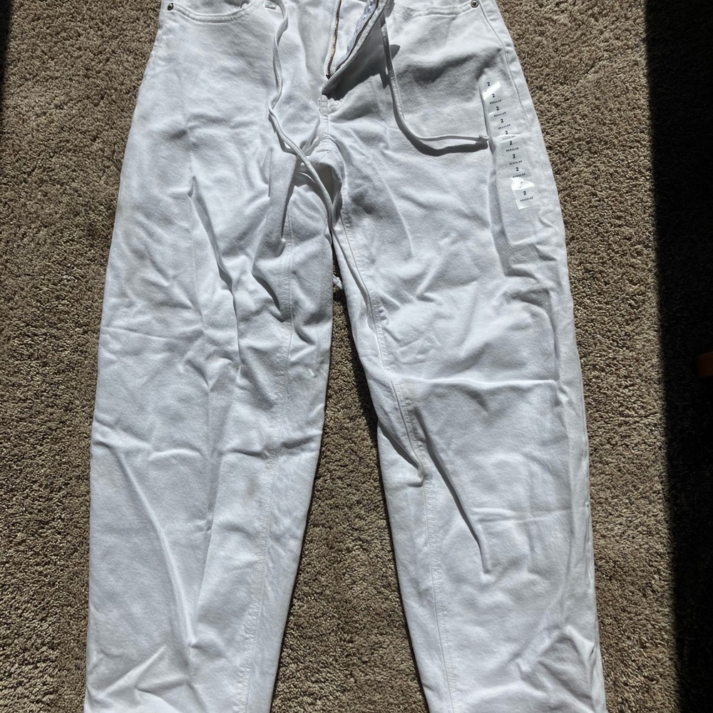 American Eagle white barrel jeans! - Picture 3 of 7